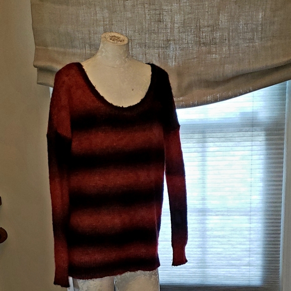 Womens Ecote warm and plush sweater - Picture 2 of 5